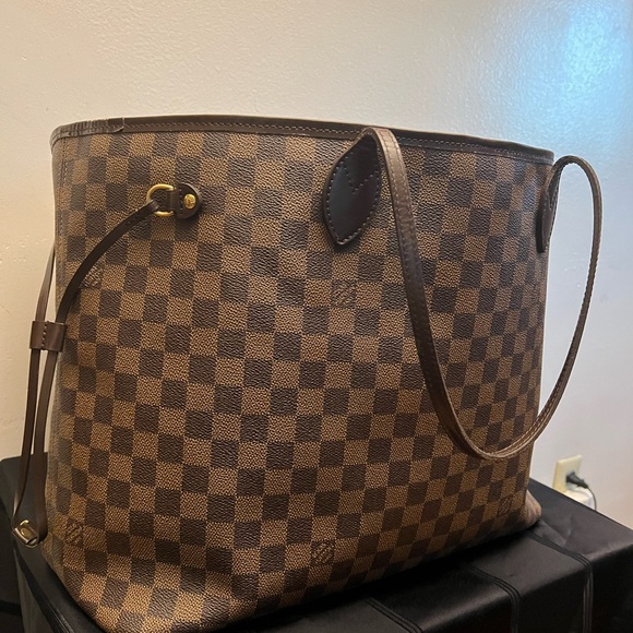 Louis Vuitton Brown Checkered Tote Bag - Picture 14 of 16